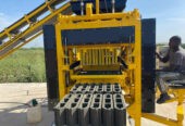 Machine a parpaing semi-automatique OTT 4.1 SA