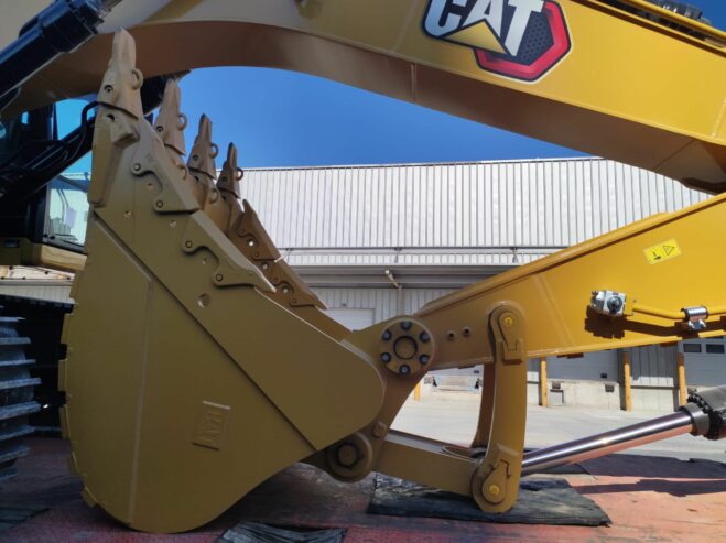 vente des escavateurs caterpillar de vehicules lourds chez OTT GLOBALE