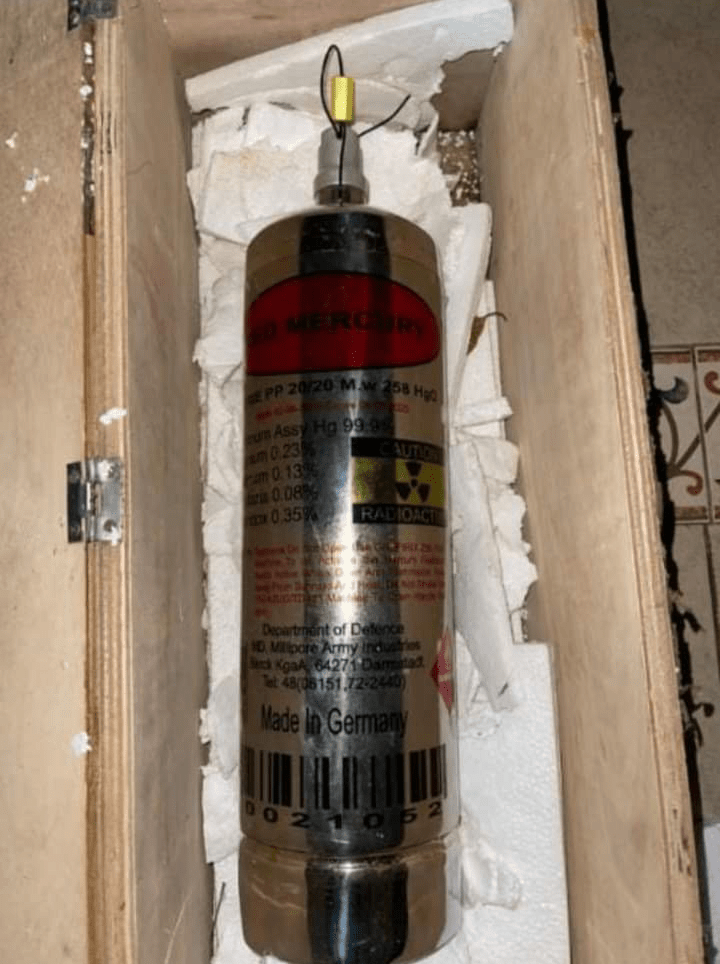 MERCURE rouge disponible très bon prix