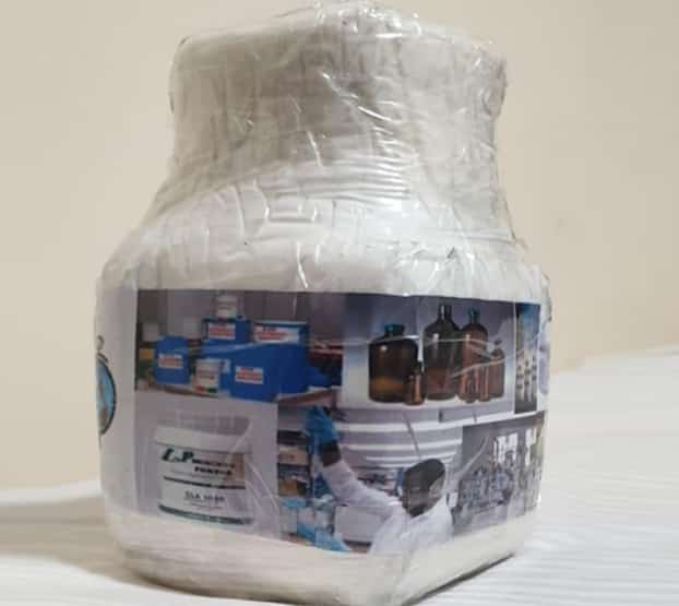 CHEMICAL FOR CLEANING WHITE DOLLARS