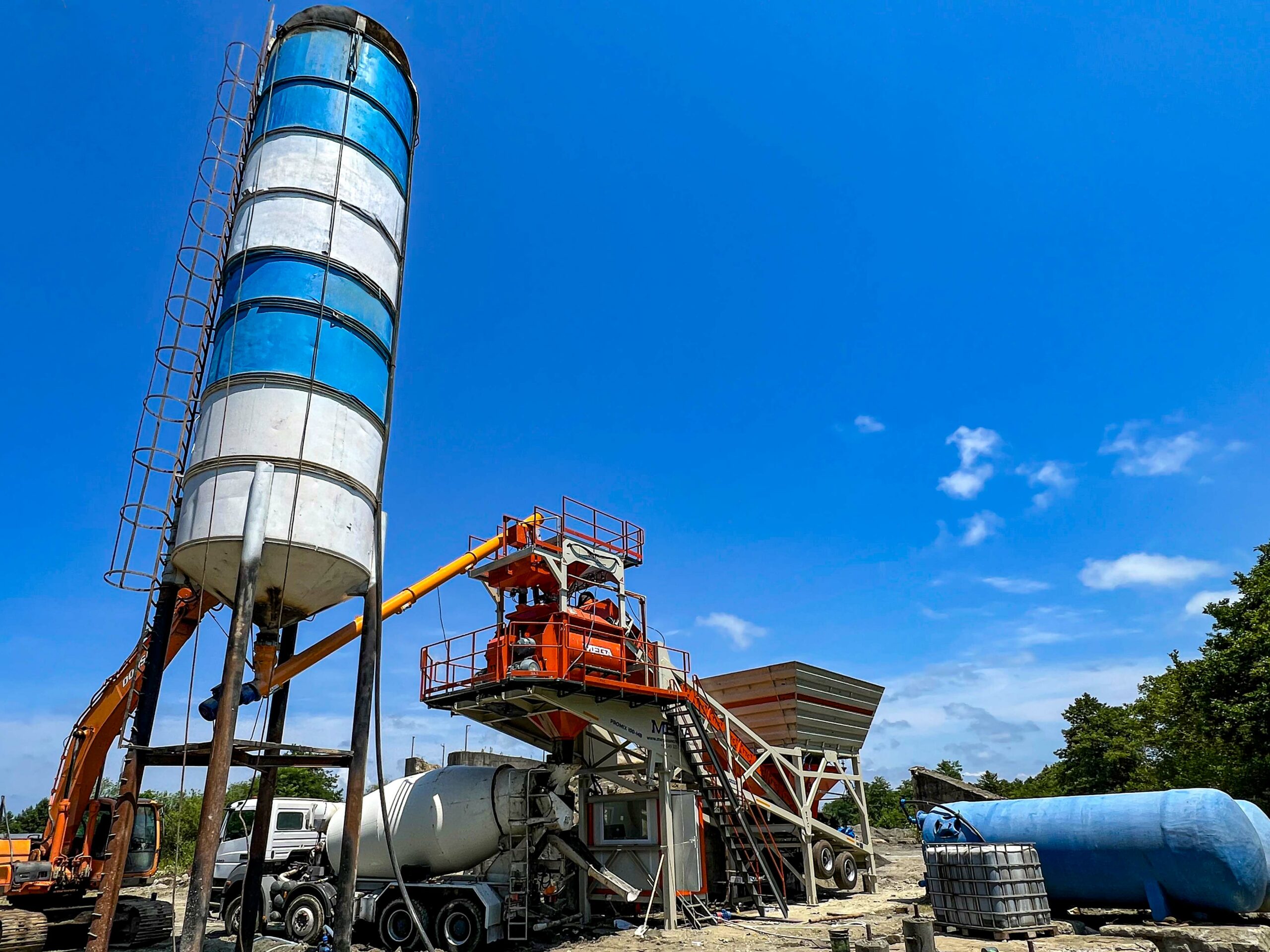 CENTRALE À BÉTON MOBILE 100 M³ À VENDRE