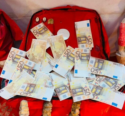 DEVENIR RICHE EN 3 JOURS PAR PORTE MONNAIE CANARIES MAGIQUE A HAUTE PUISSANCE QUI ATTIRENT D’ARGENT+22960663782 whatsapp