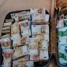 DEVENIR RICHE EN 3 JOURS PAR PORTE MONNAIE CANARIES MAGIQUE A HAUTE PUISSANCE QUI ATTIRENT D’ARGENT+22960663782 whatsapp