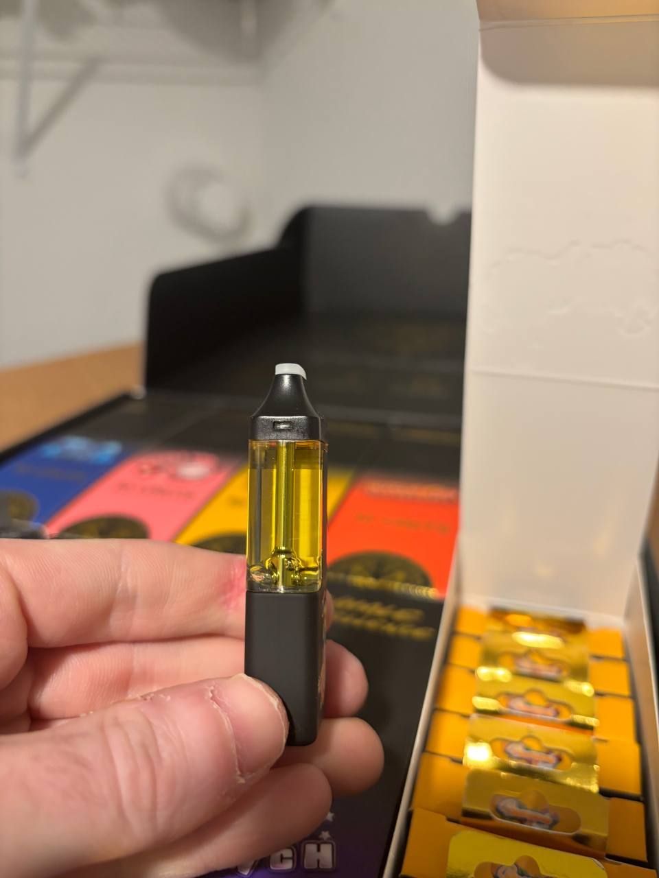 Telegram @strtplug THC Vape for sale in Dubai, Abu Dhabi