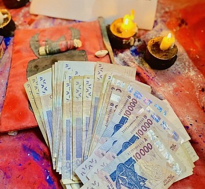 Puis-je avoir le vrai portefeuille magique, tel: +229 56 84 41 71